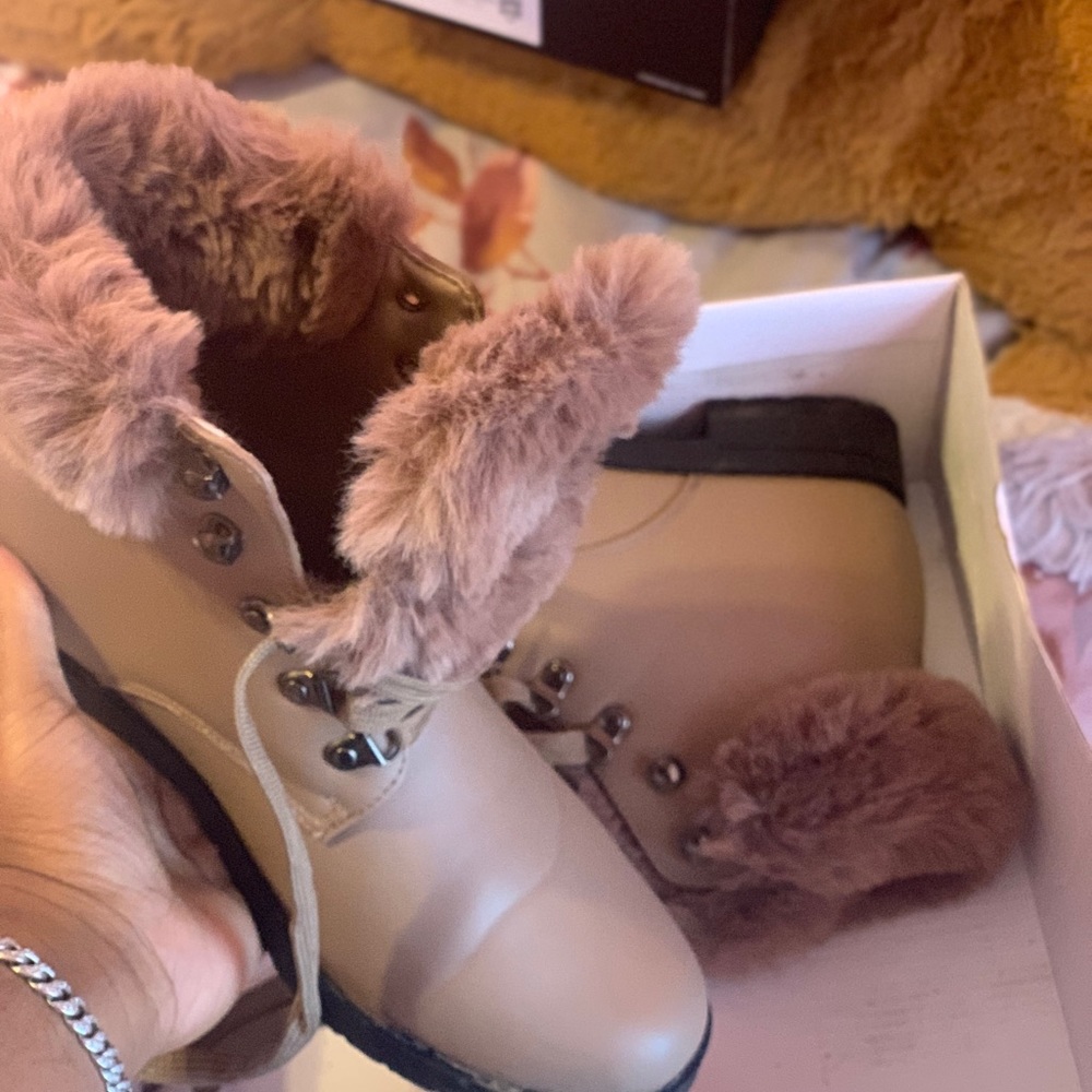 GoldToe Tan Boot - Picture 5 of 6